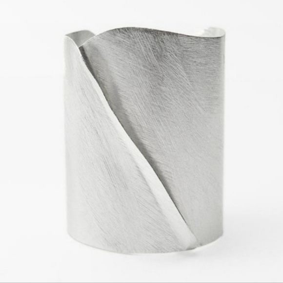 Zara Jewelry - ZARA Metal Bracelet